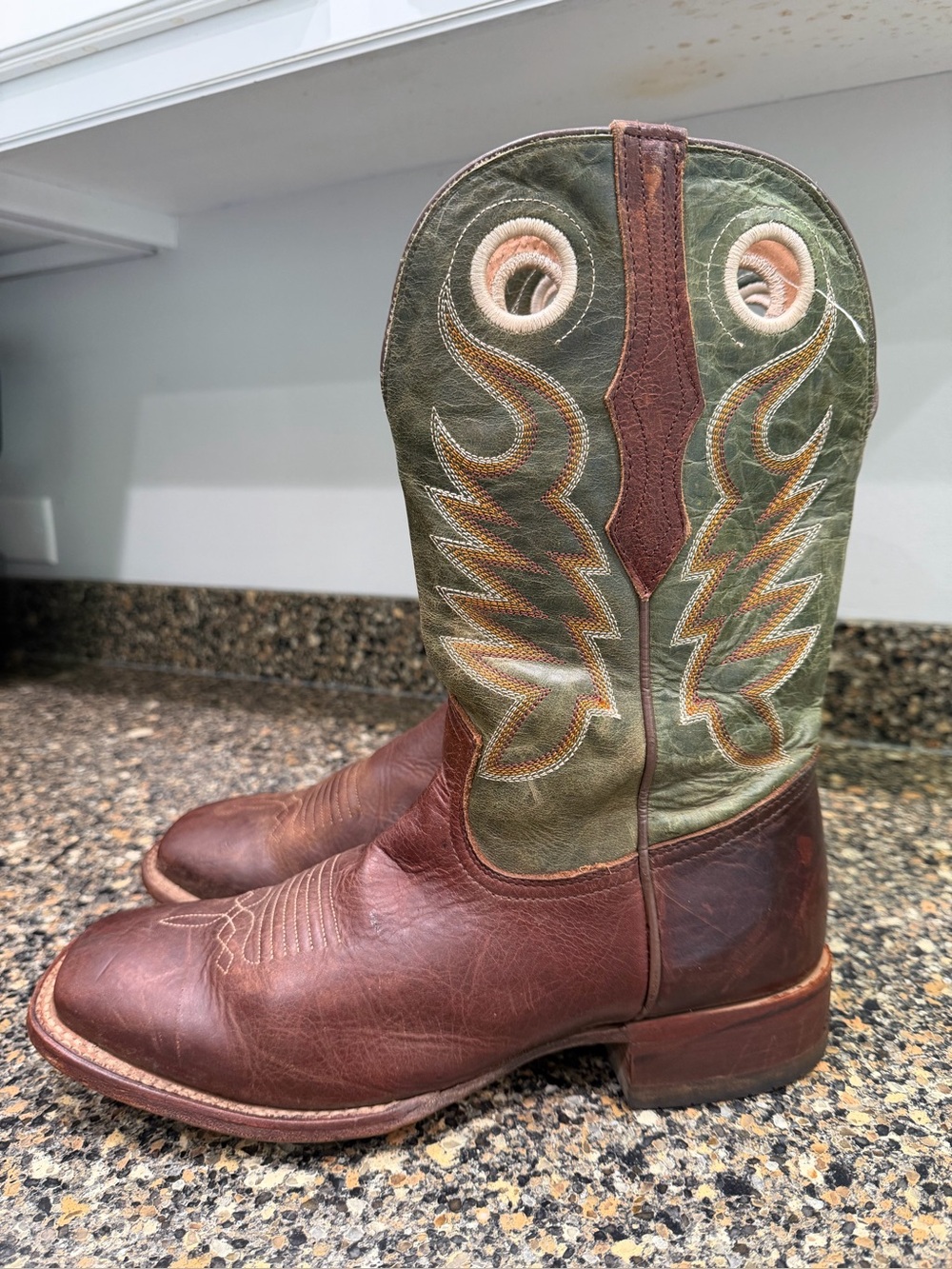 Men's Cody James 10.5 Brown and Olive Western Cowboy Boots